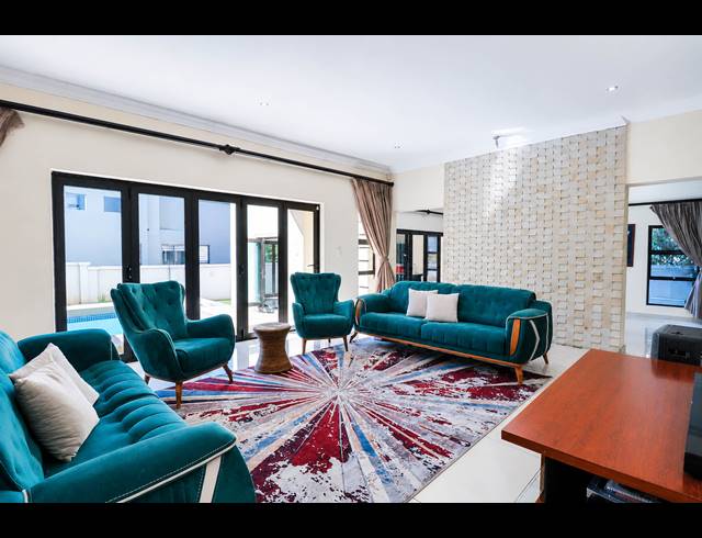 4 BEDROOM GOLF ESTATE FOR SALE IN BLUE VALLEY GOLF ESTATE